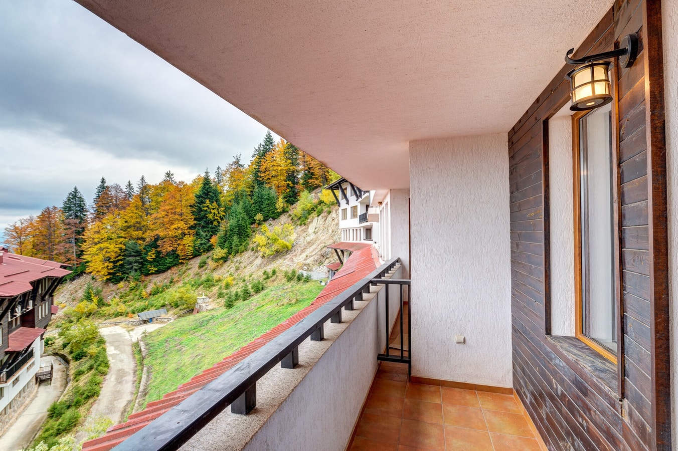 PAMPORO Yanica Grand Monastery 5A10, 1BD · Ski Slope Getaway at Grand Monastery 14 Flat Manager Booking