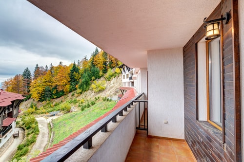 Ski Slope Getaway at Grand Monastery 14 Flat Manager Booking