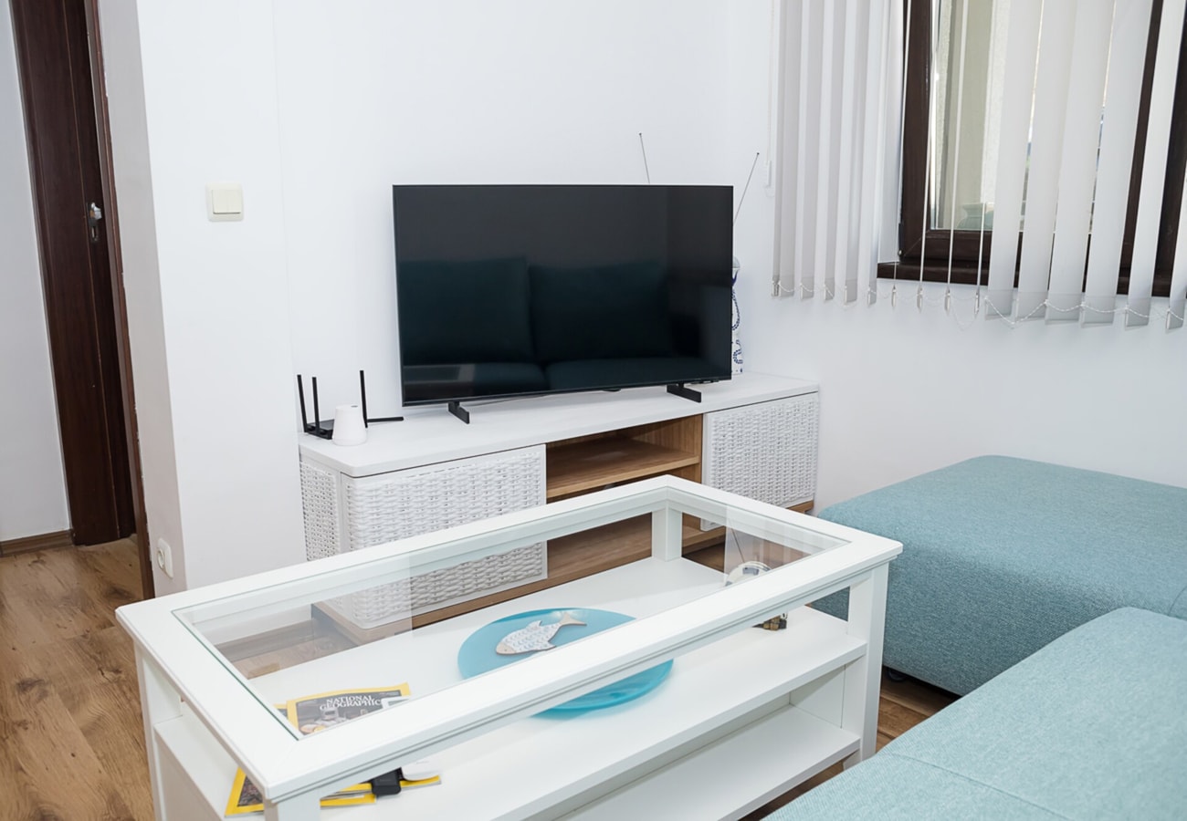 Cozy Seaside Escape – in Central Balchik 12 Flat Manager Booking