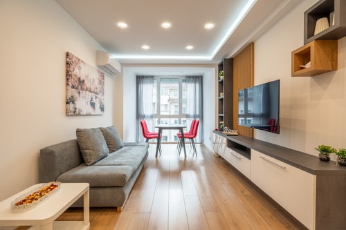 Zenith Apartment 5 Flat Manager Booking