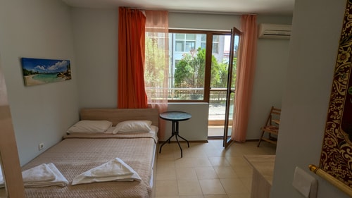Studio in the Center of Sunny Beach 5 Flat Manager Booking