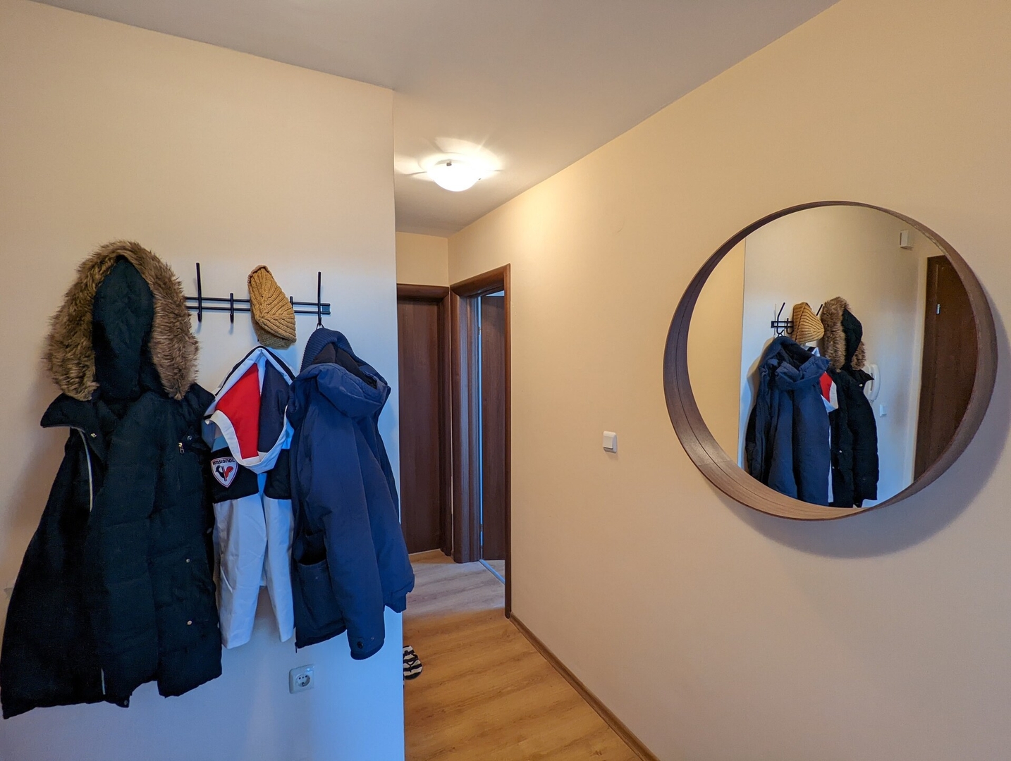 Stylish 2BD Apartment with Panoramic Mountain View 16 Flat Manager Booking