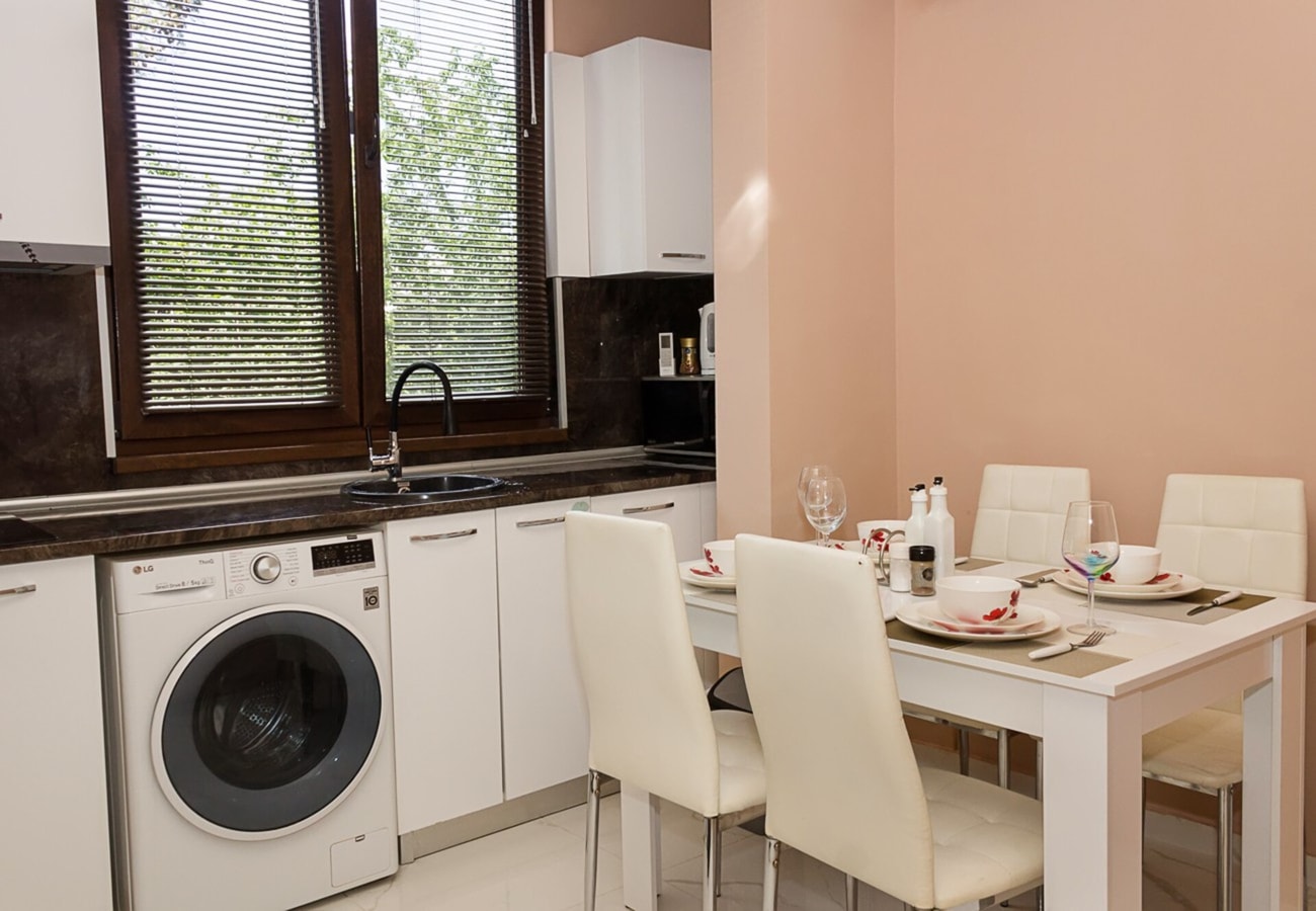 Comfy 1-Bedroom Apartment in Chayka Neighbourhood 3 Flat Manager Booking