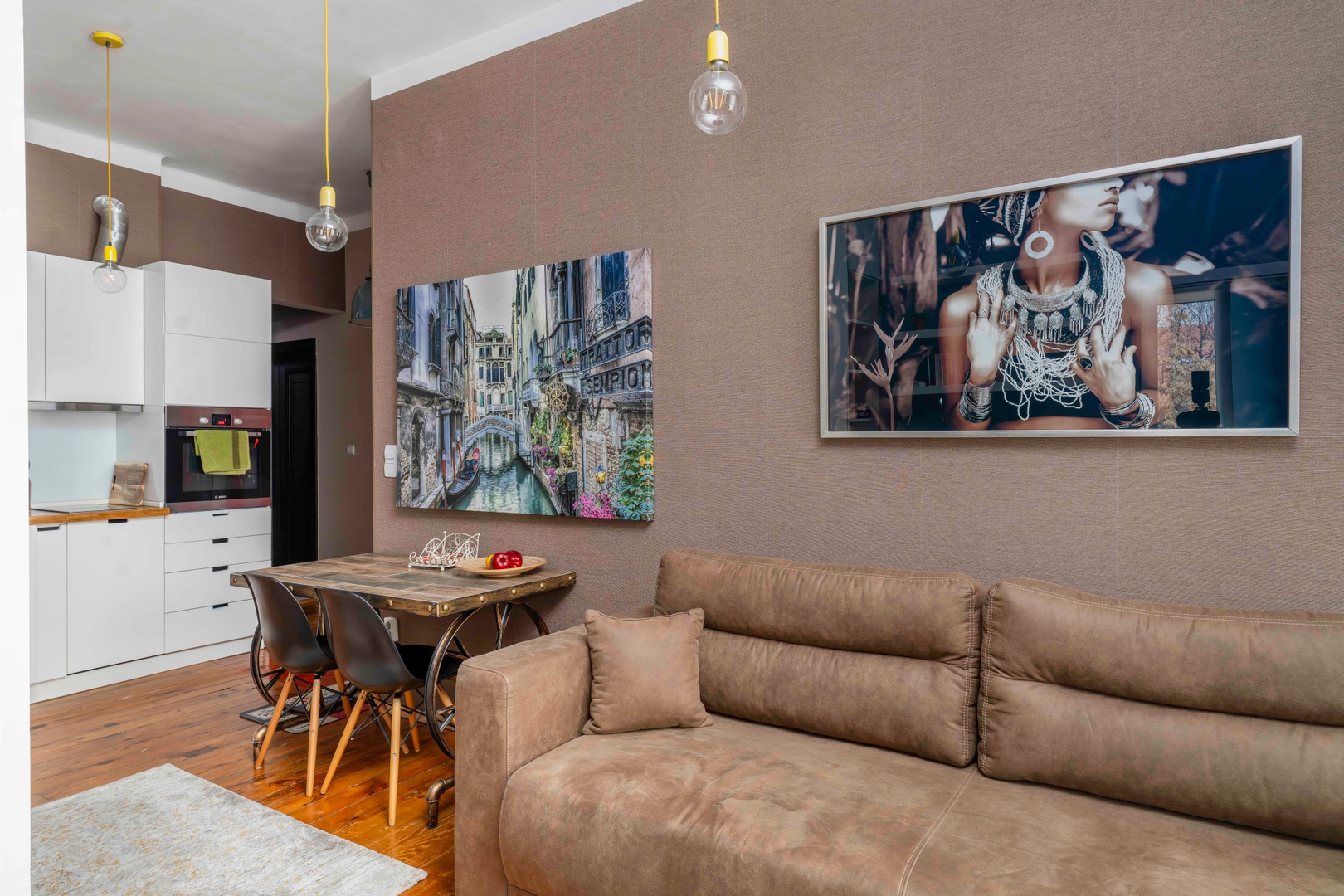 Cozy and Central 2BD Flat | At the Heart of It All 8 Flat Manager Booking