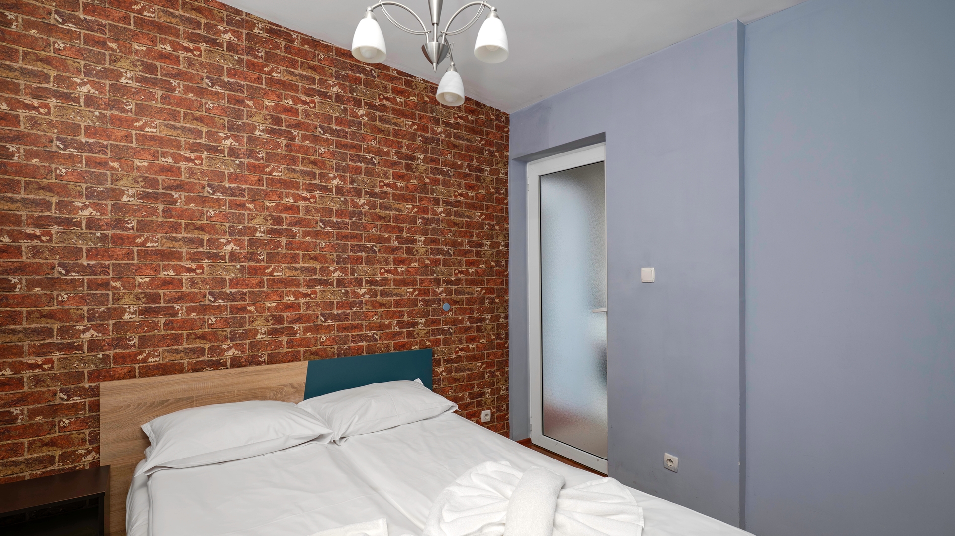 Central Cozy 1BD – Compact Chic Living 2 Flat Manager Booking