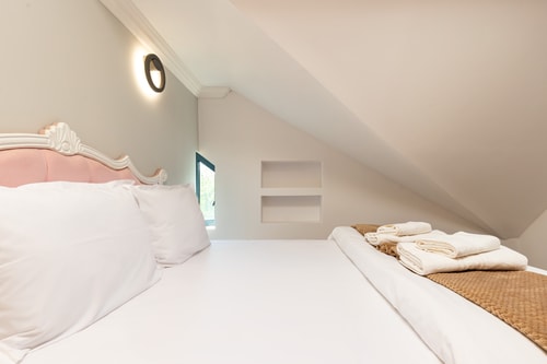 Central Apartments with Garden view - Apt No. 8 10 Flat Manager Booking