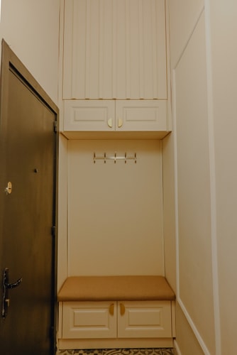 Radoslav Bacho Kiro 2BD · Elegant Escape: High Ceilings, Balcony & Piano 22 Flat Manager Booking