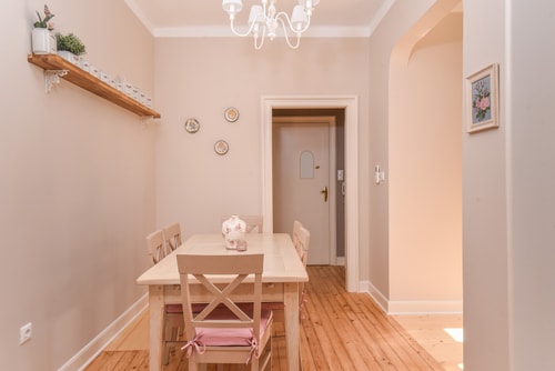 Chez Marie - Cozy One-Bedroom with Balcony 13 Flat Manager Booking