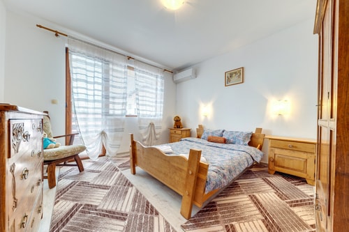 Villa Cometa 1BD - Balcony & Near Slope 7 5 Flat Manager Booking