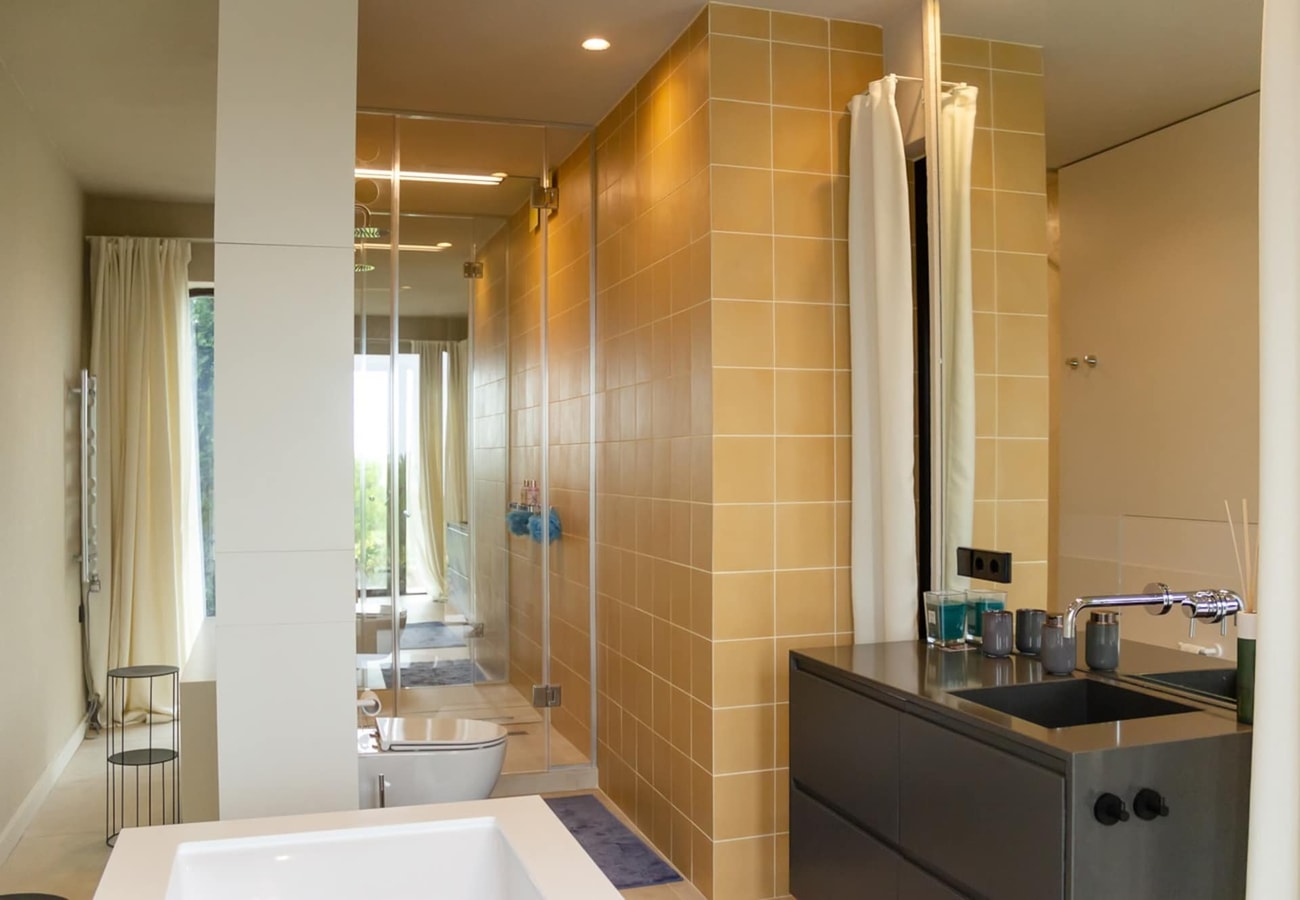 Luxury 4-bedroom Villa in Black Sea Rama Resort 33 Flat Manager Booking