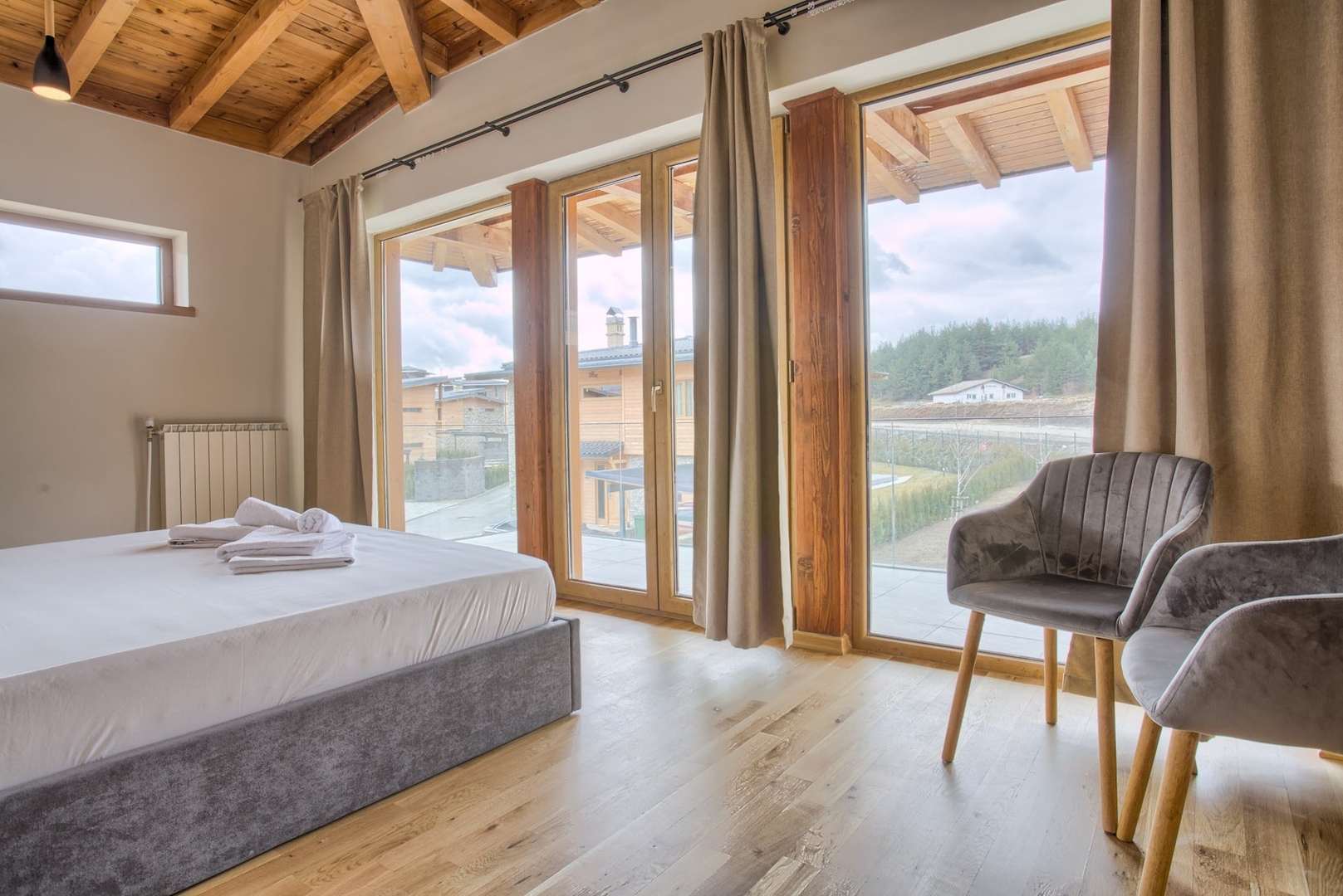 City Escape - 4 bedroom villa in Grand Therme 15 Flat Manager Booking