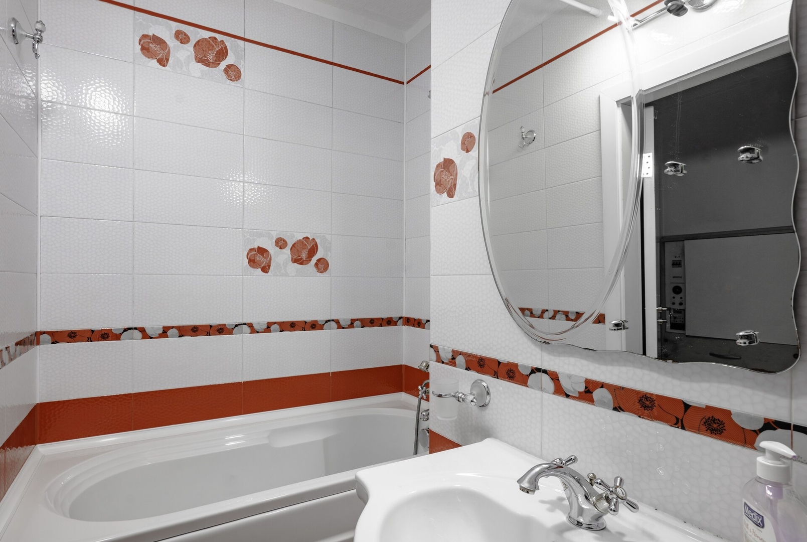 Cozy 2BD Apartment close to South Park 27 Flat Manager Booking