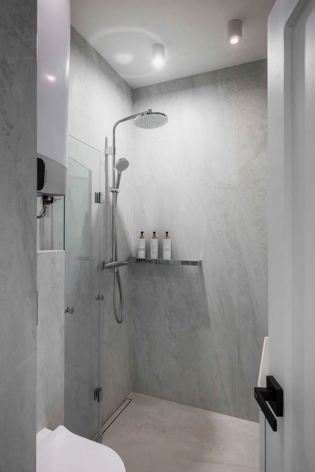 Urban Charm & Comfort: Chic 2BD in Prime Location 20 Flat Manager Booking