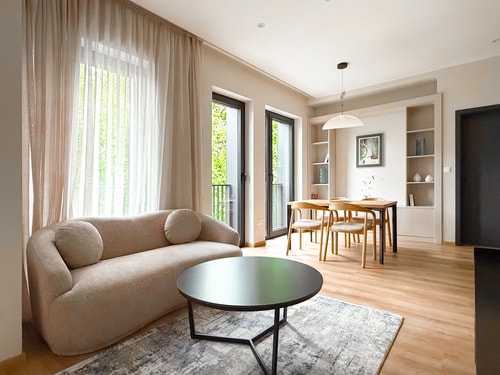 HAYASHI Boutique Apartments Flat Manager Booking