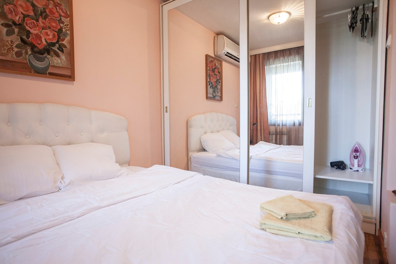 Good Mood Studio Flat Manager Booking