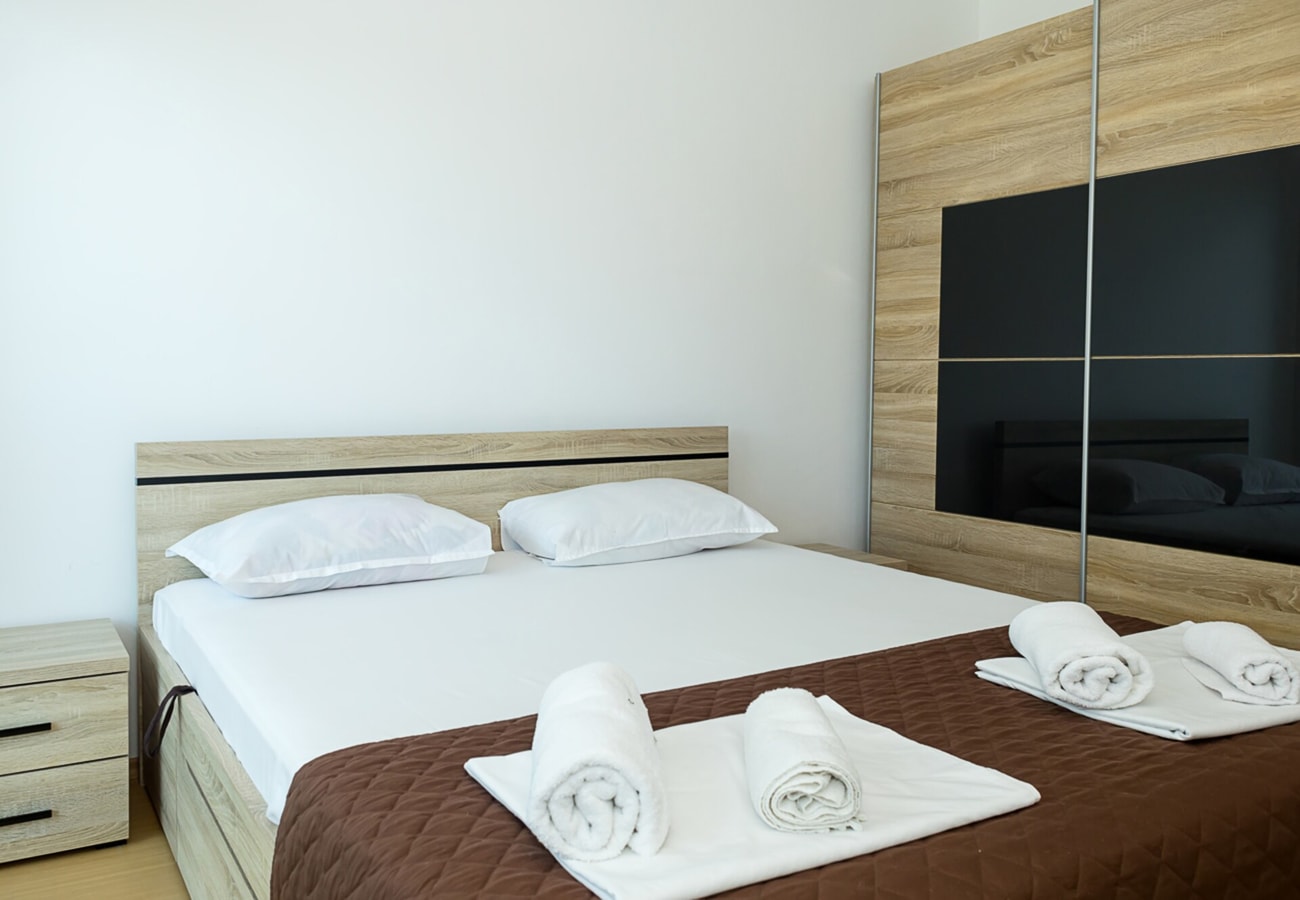 Kabakum 1BR Retreat with Parking, Steps to Beach 12 Flat Manager Booking