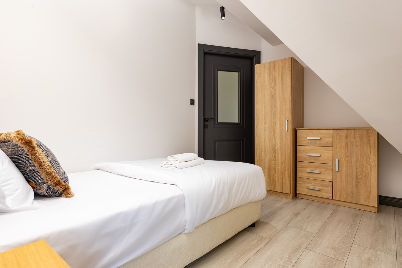Central Apartments with Garden view - Apt No. 7 17 Flat Manager Booking