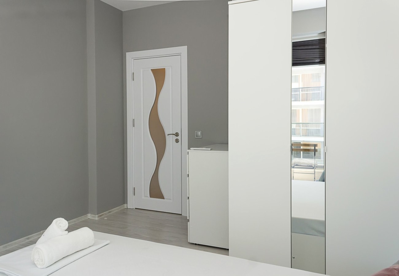 Sunny 1BD Flat in St Constantine & Helena Complex 12 Flat Manager Booking