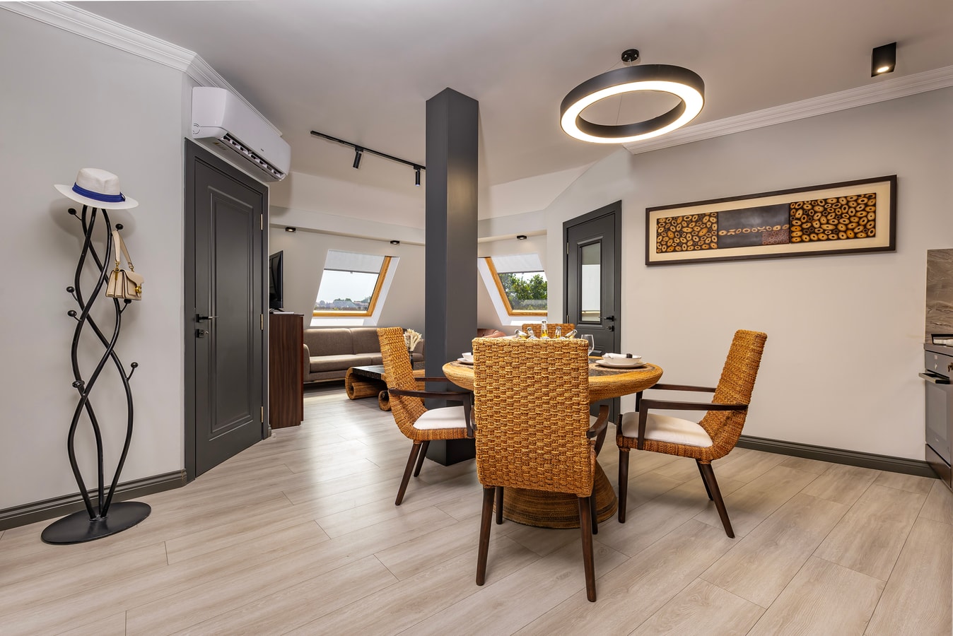 Central Apartments with Garden view - Apt No. 7 14 Flat Manager Booking