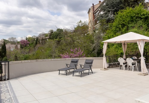 Cozy 1BD Apartment with a Spacious Terrace 25 Flat Manager Booking