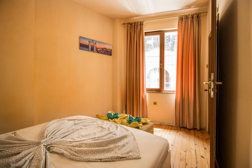 The Rocky House - Central & Private 2BDR 22 Flat Manager Booking