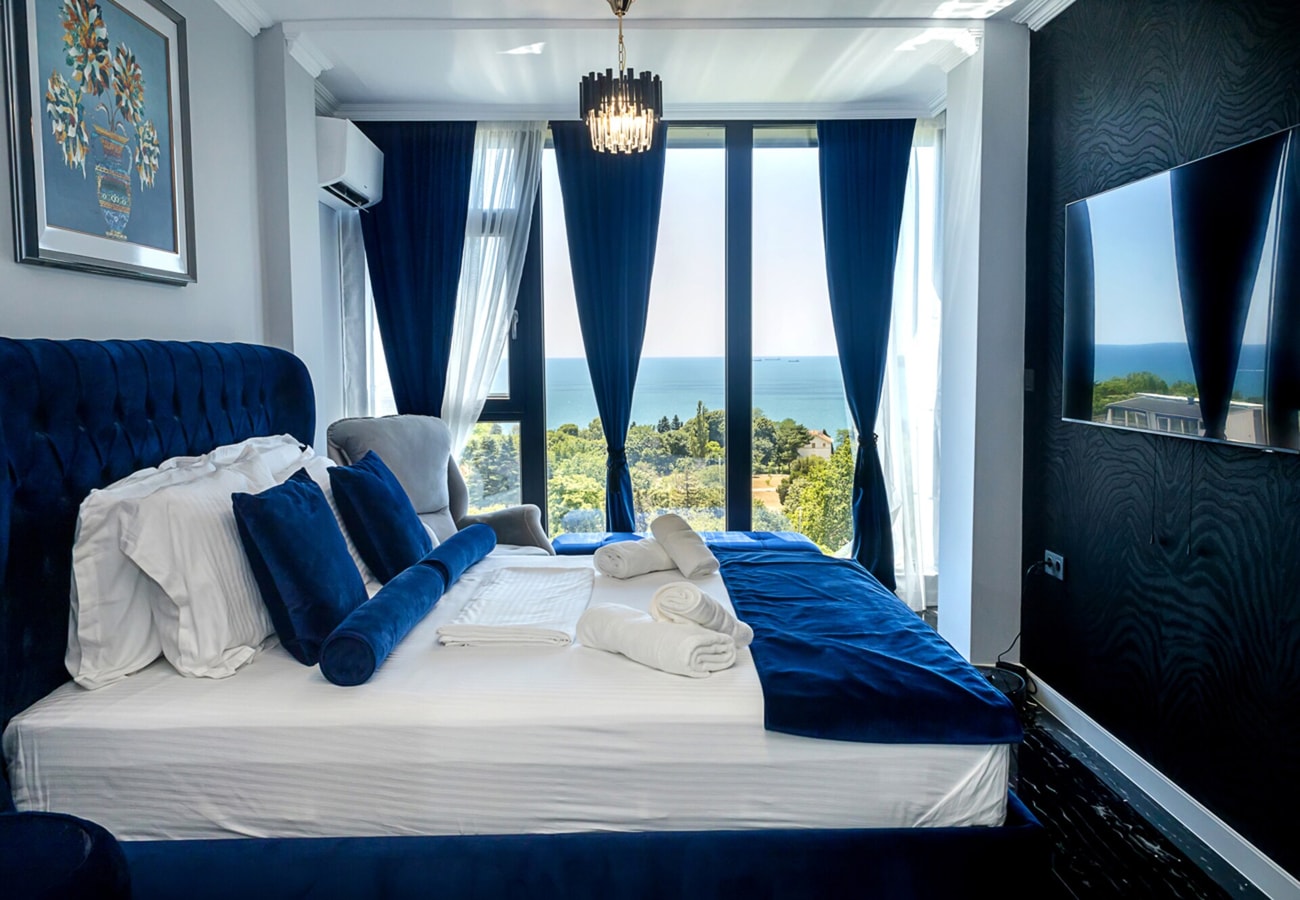 Royal View –Luxury 2BR Apartment with Sea Panorama 29 Flat Manager Booking