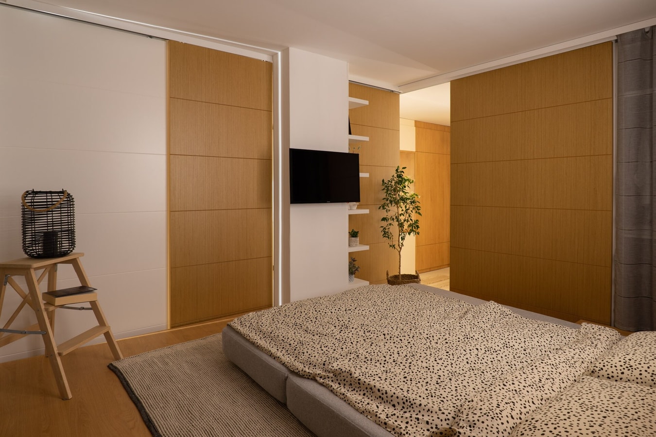 Smartly Designed Flat with Balcony & Parking 23 Flat Manager Booking