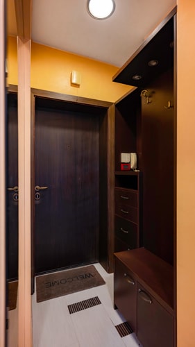 Valeri Pirotska 1BD · Central 1BD Apartment Next to Women's Market 23 Flat Manager Booking