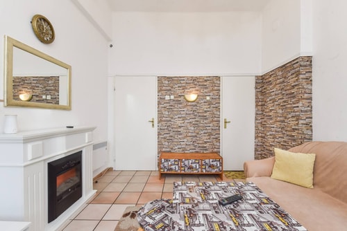 Historical Lion's Bridge 1-Bedroom Apartment 14 Flat Manager Booking