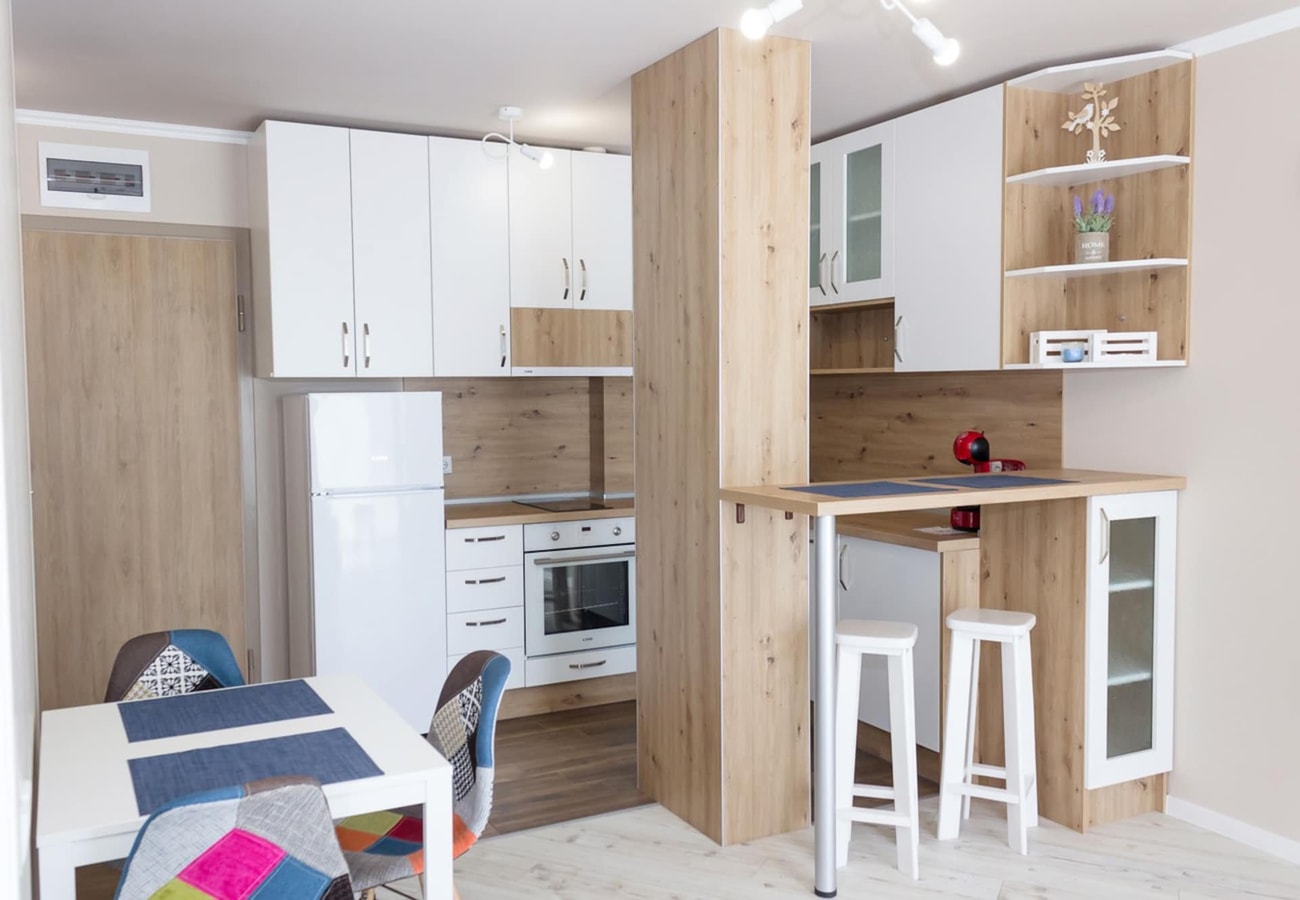 ~Sunny Blue ~ One-Bedroom Flat with Balcony 5 Flat Manager Booking