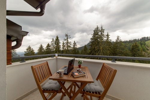 Luxury 2-bedroom apartment by Studenets Center 21 Flat Manager Booking