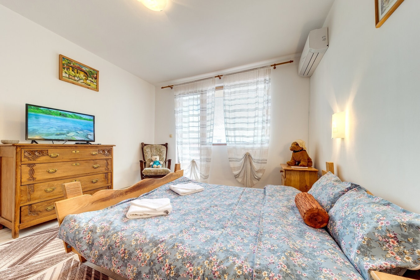 Villa Cometa 1BD - Balcony & Near Slope 7 Flat Manager Booking