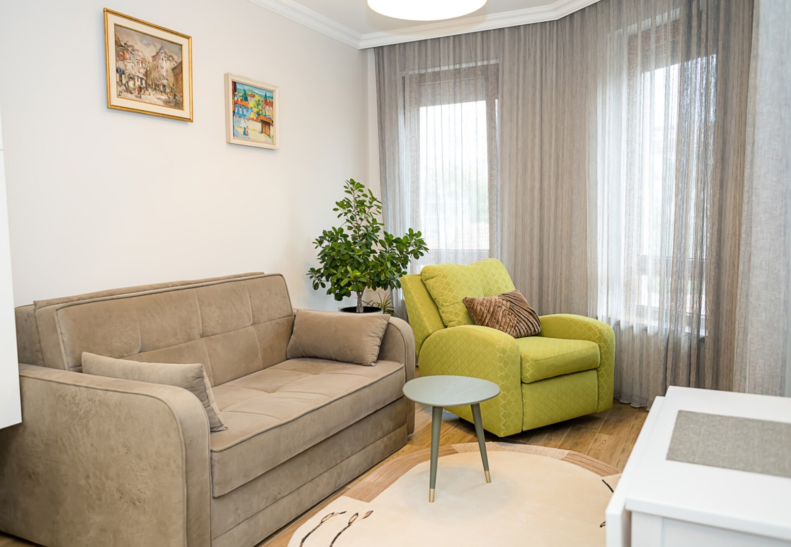 Stylish 1BR Steps from Sea Garden | Central Varna 1 Flat Manager Booking