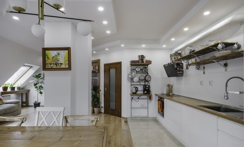 Charming & Cozy 2BD Apartment with Natural Light 8 Flat Manager Booking