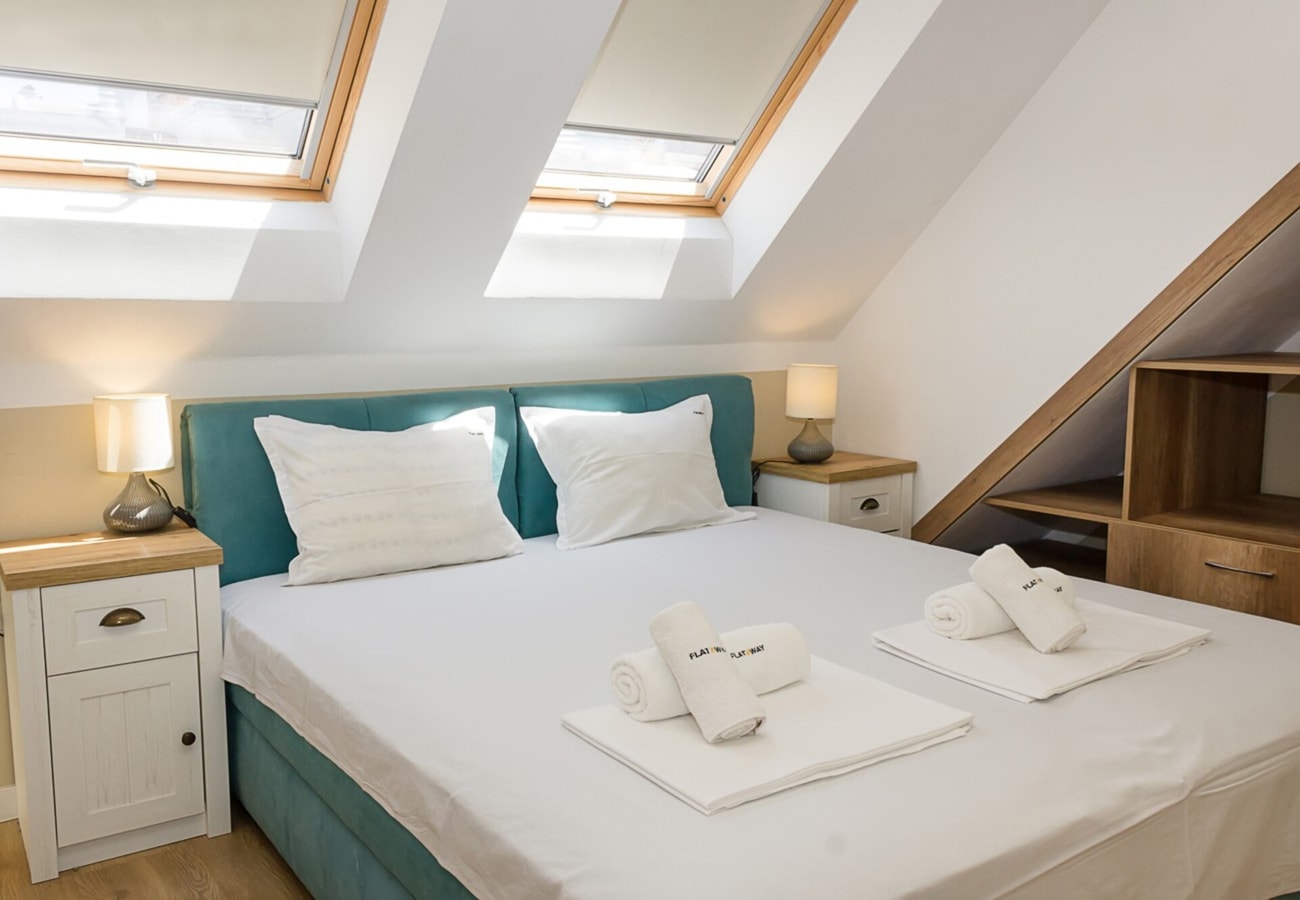 Warm&Comfy 3BD Apt Varna Center 30 Flat Manager Booking