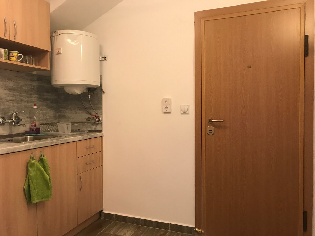 TOP CENTER STUDIO - the NEST 8 Flat Manager Booking