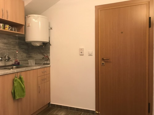 TOP CENTER STUDIO - the NEST 8 Flat Manager Booking