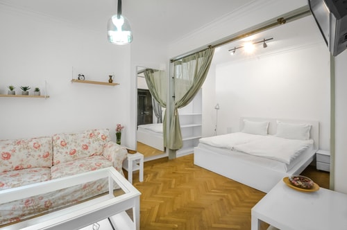 Floral Studio in the Heart of the City 3 Flat Manager Booking