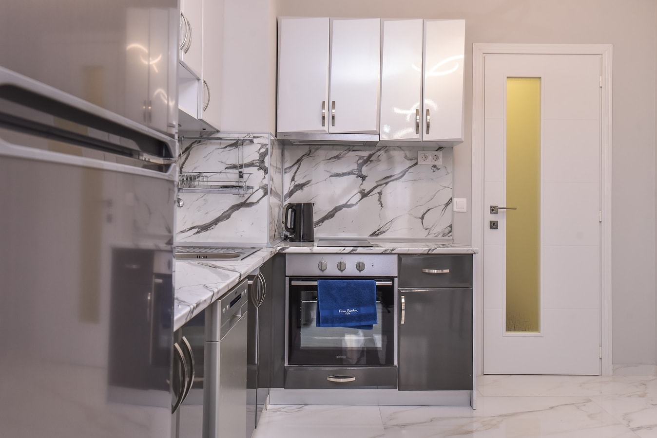 Stylish Residential Flat ~ with Parking & Balcony 11 Flat Manager Booking