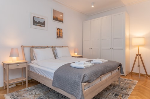 Industrial 2-BDR Flat by the National Stadium 1 Flat Manager Booking