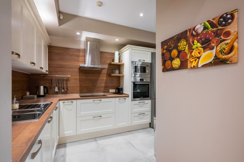 Elegant Escape in The Heart of The City 11 Flat Manager Booking