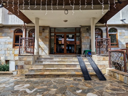 Cedar Lodge 2 Bedroom Apartment 37 Flat Manager Booking
