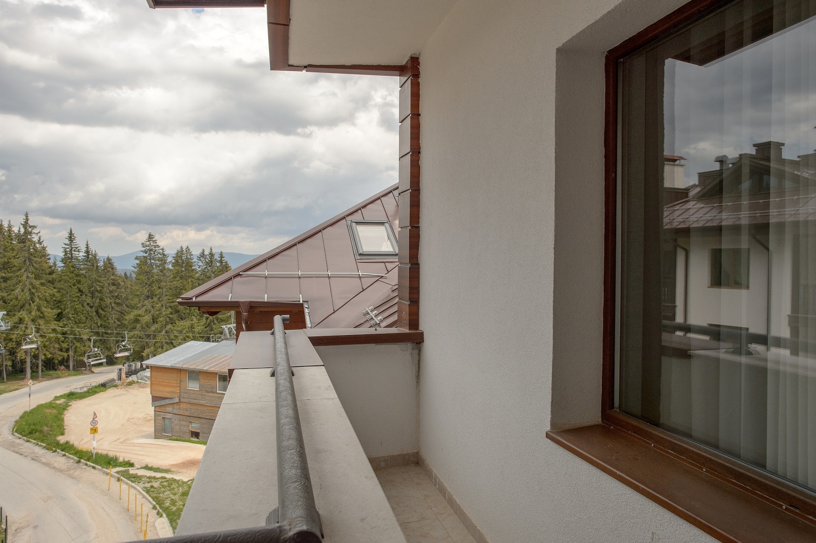 Luxury 2-bedroom apartment by Studenets Center 19 Flat Manager Booking