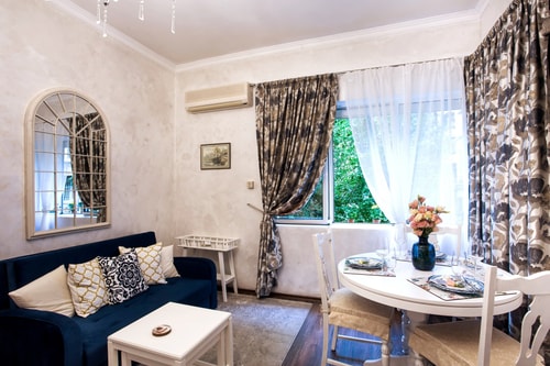 TOP CENTER Designer studio 1 minute to NDK&Vitosha 0 Flat Manager Booking