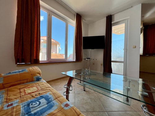 Private 1-BD Apartment with Balcony in Sozopol 6 Flat Manager Booking