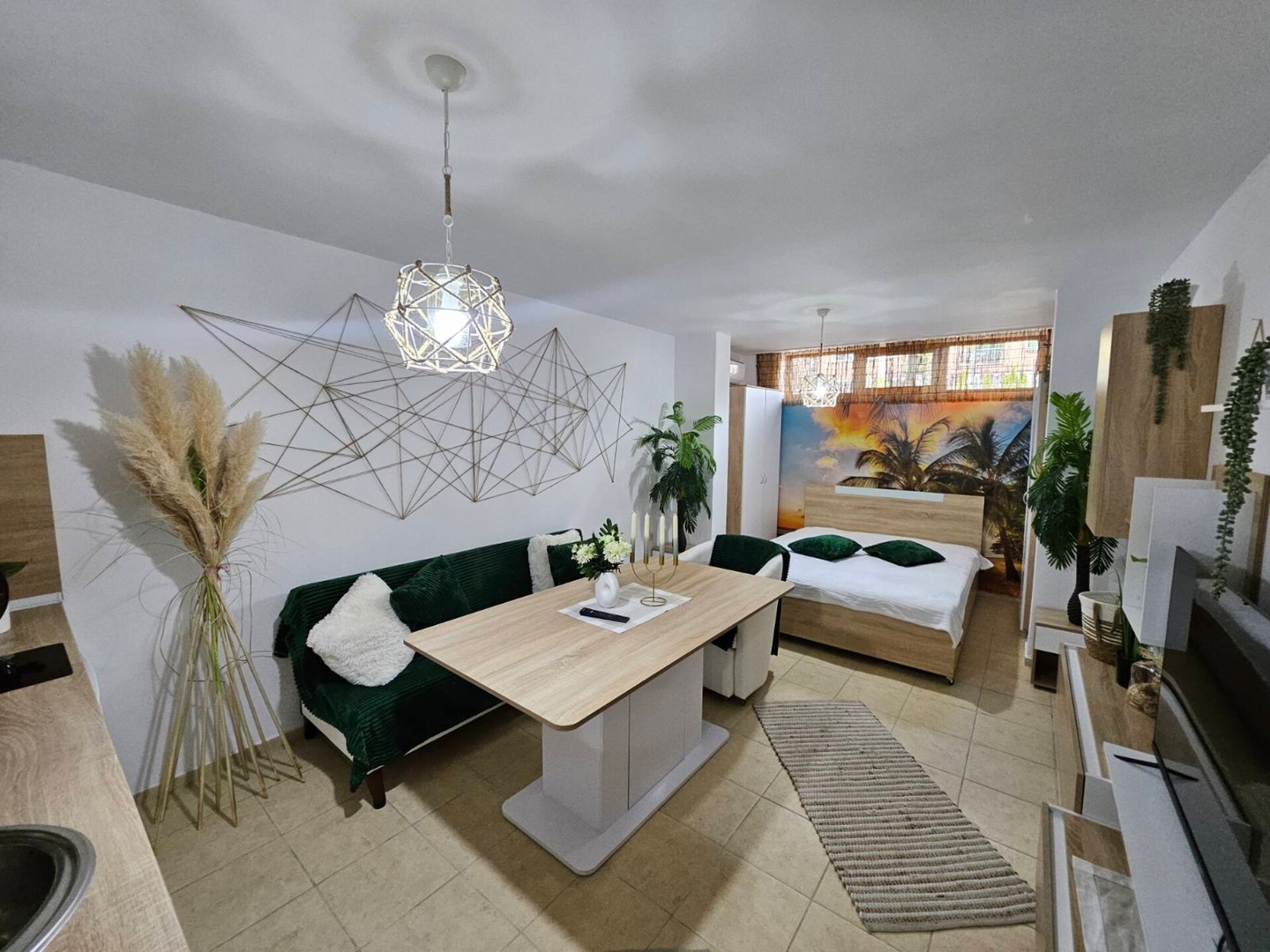 Tropical Chic Studio for Two – Ground Floor Escape 3 Flat Manager Booking