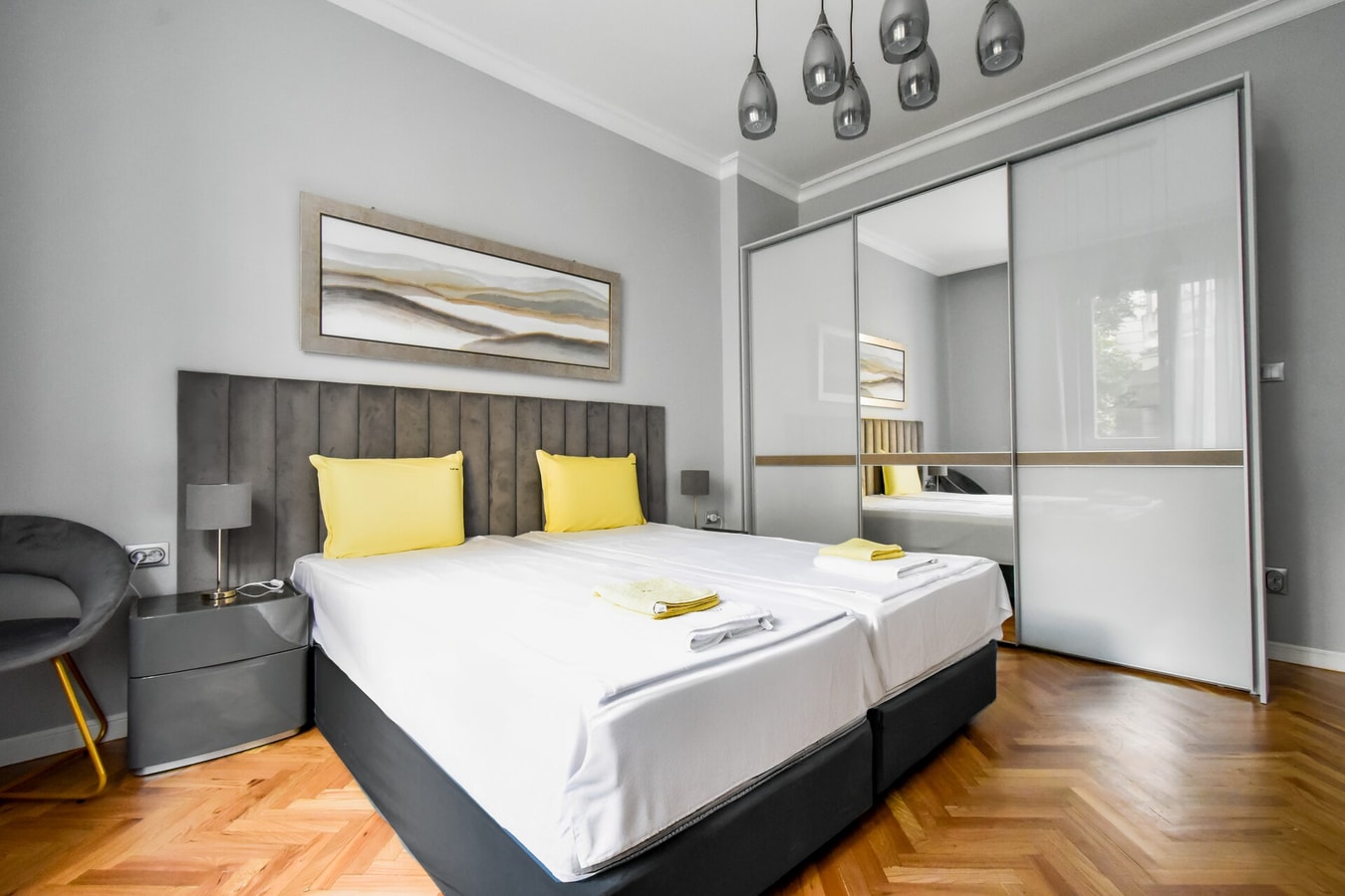 Designer 2BD Apt next to Eagle's Bridge 10 Flat Manager Booking