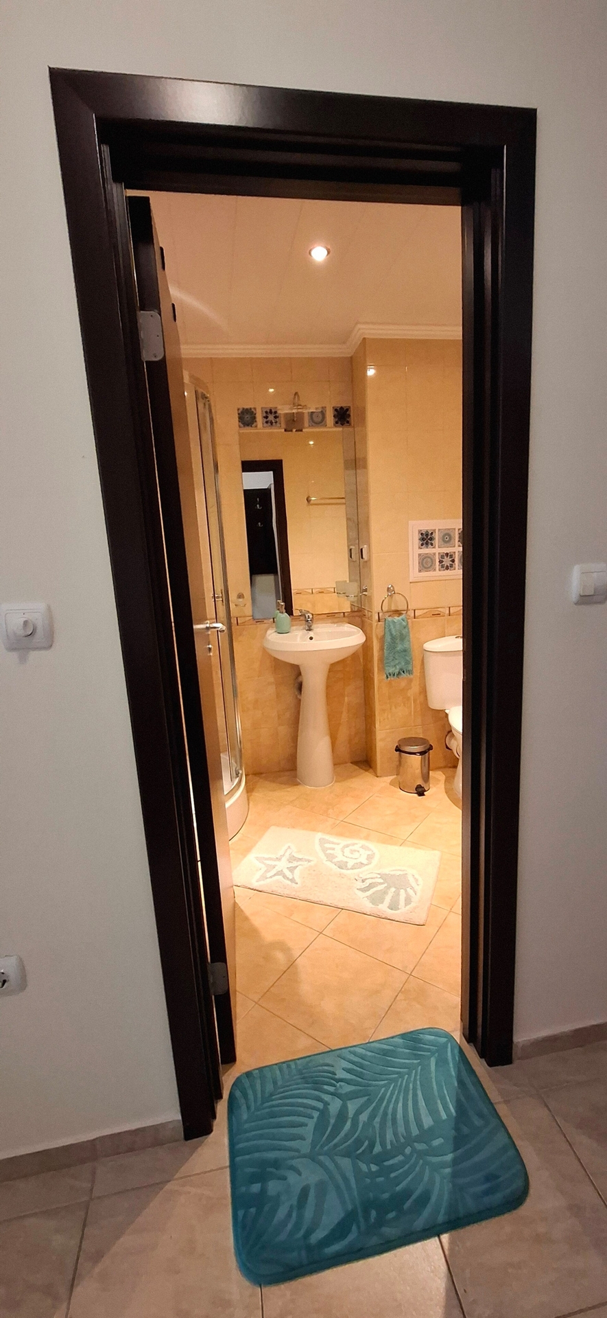 Stunning Sea View Studio in Elenite 13 Flat Manager Booking