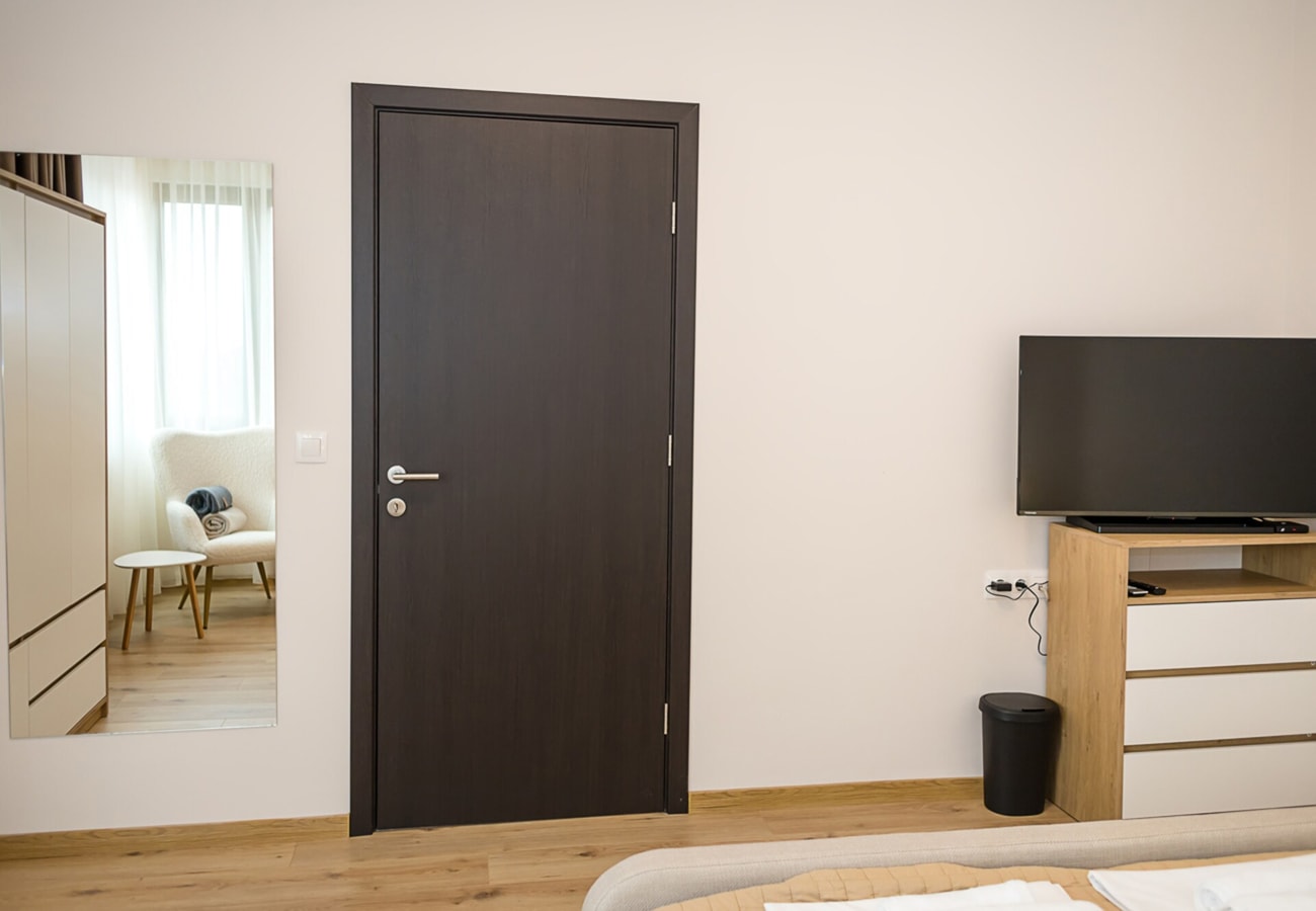 VARNA Gencho Briz Ho · Private Villa with 5BD, Pool & Stunning Sea Views 12 Flat Manager Booking