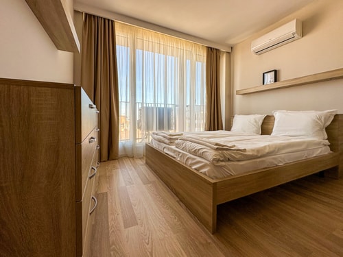 Quiet & Comfortable Urban Retreat 3 Flat Manager Booking